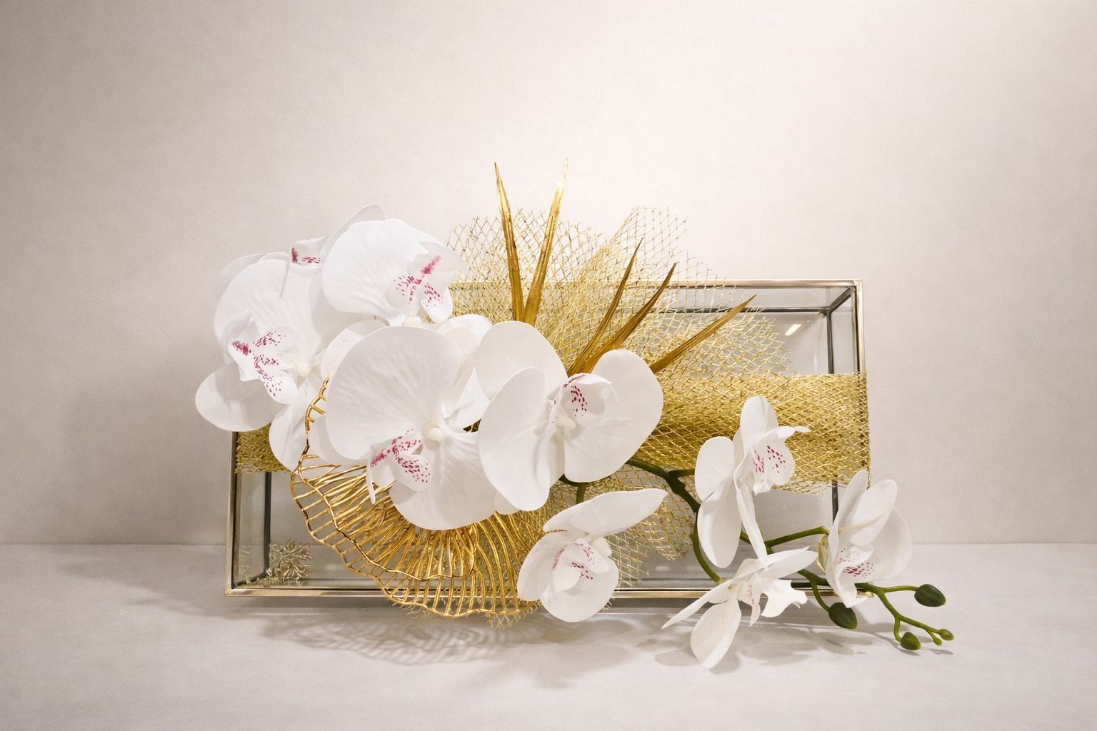 ÇİKOLATA KUTUSU CAM KAPAKLI